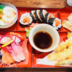 Sushi Uomo Japanese Restaurant